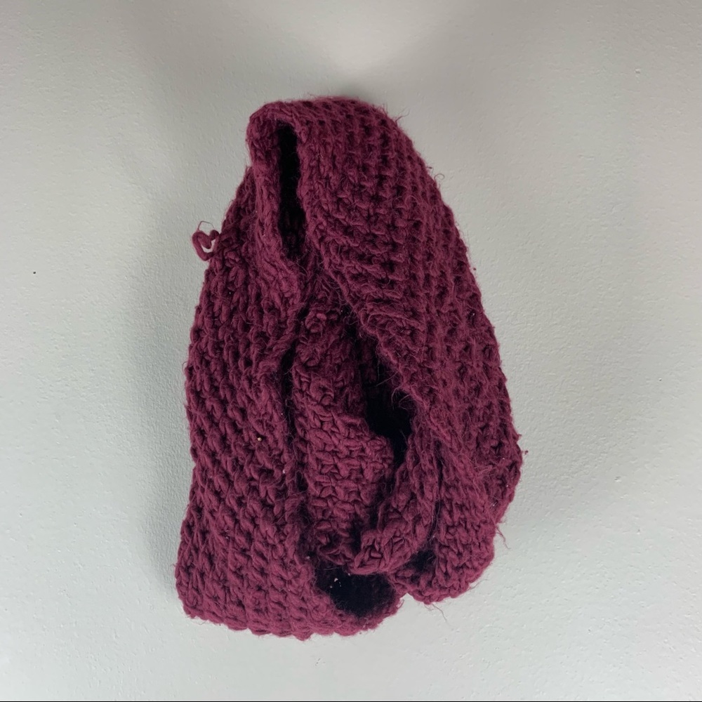 Old Navy Maroon Red Chunky Knit Infinity Scarf